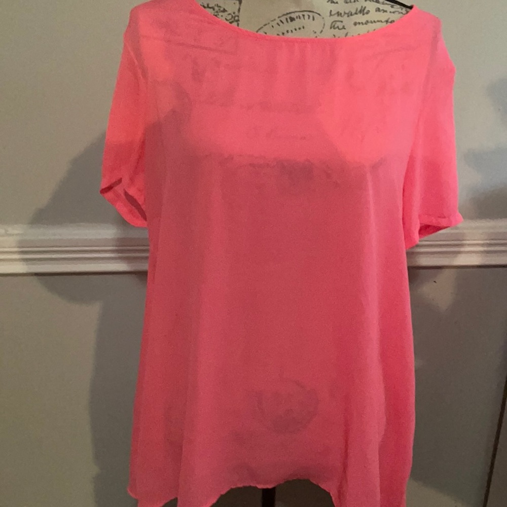 Size xl pink top in great condition